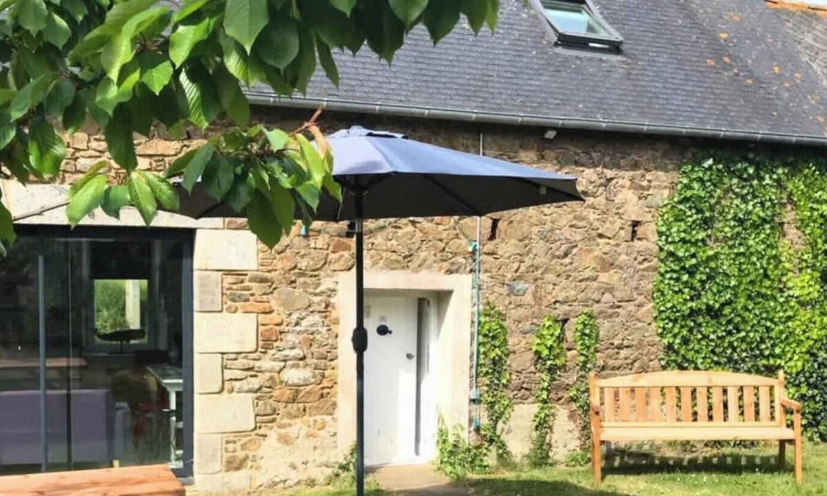 Gommenec'h House | Charming stone house - Between land and sea