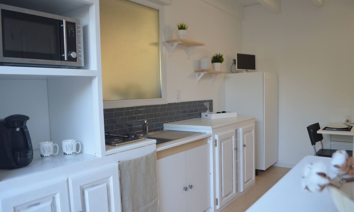 Port District Apartment | Charming studio with terrace - a stone's throw from the sea