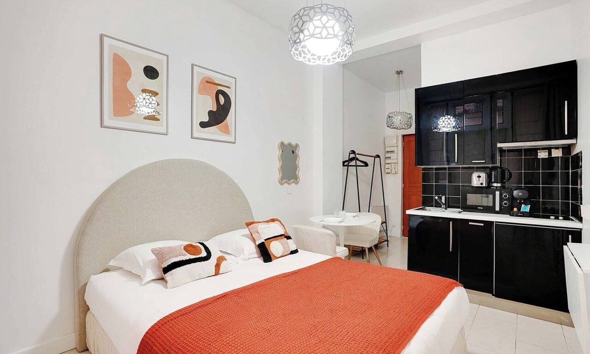 Hopital Saint-Louis Apartment | Charming Studio - 2P - Canal Saint-Martin/Républiq