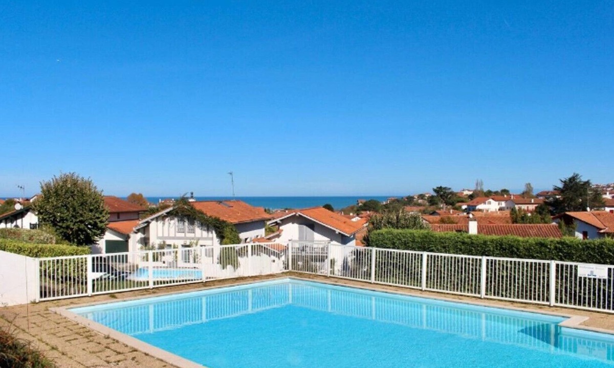 Guethary Apartment | Charming studio 4 pers Swimming pool Residence Parking