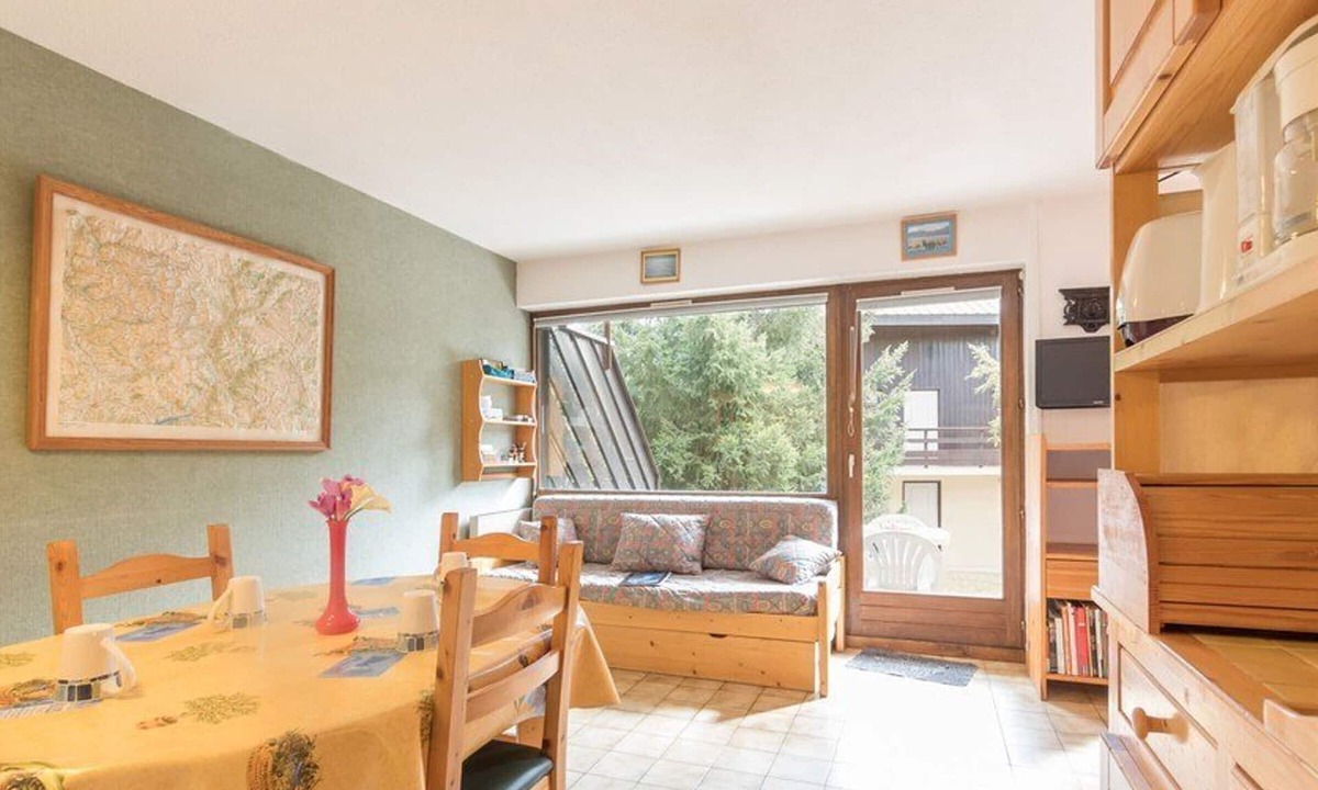 Chantemerle Apartment | Charming Studio with Garden, Sleeps 4, South-Facing in Serre-Chevalier