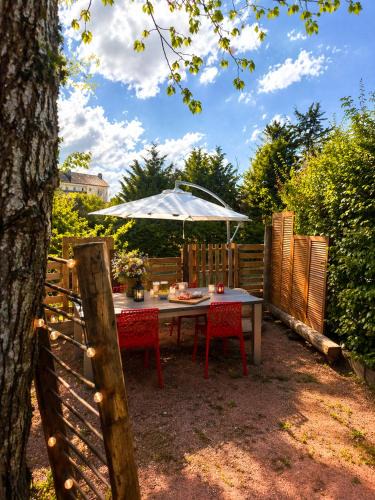 La Clayette Apartment | Chez Kapameï