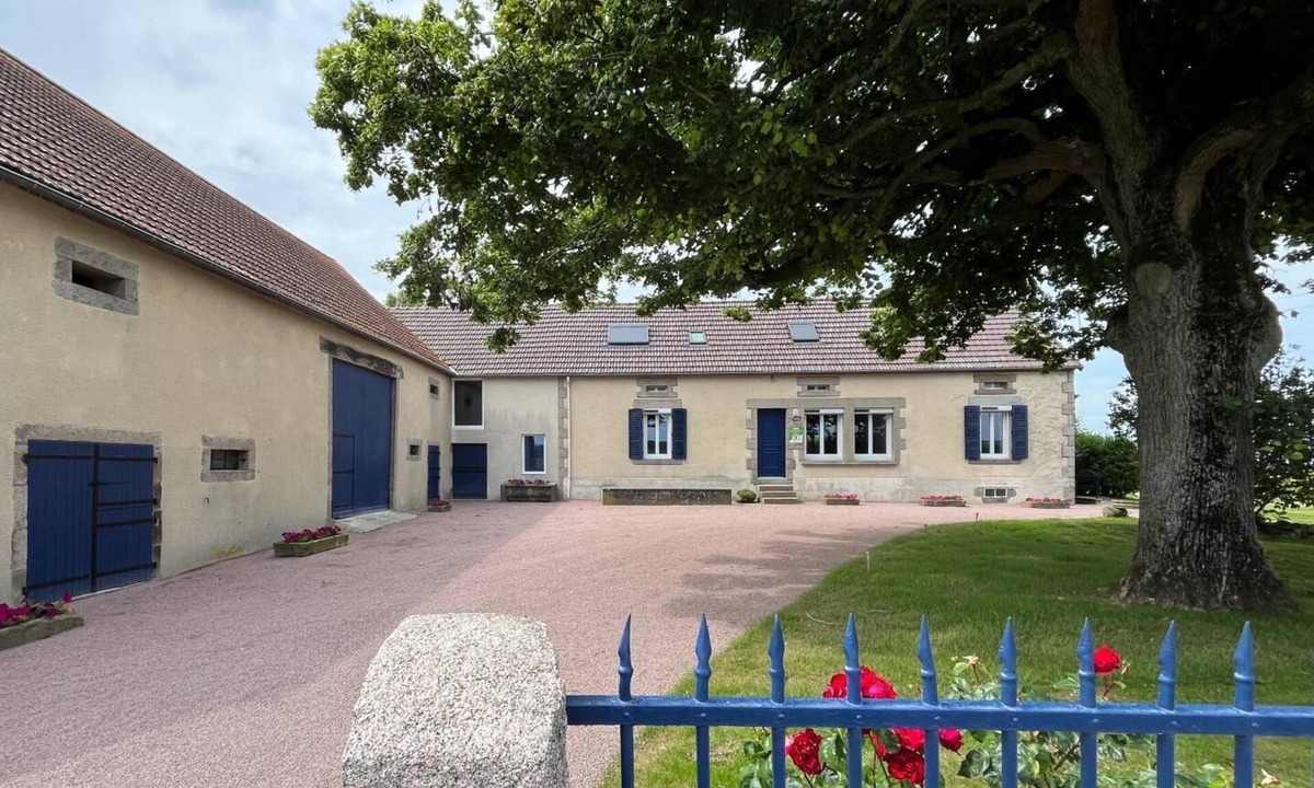 Genouillac House | Chez Mémé - Lapeyrouse