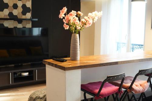Thorigny-sur-Marne Apartment | CHEZ TRICIA, 3min de la gare, jardin, 20min de Disney