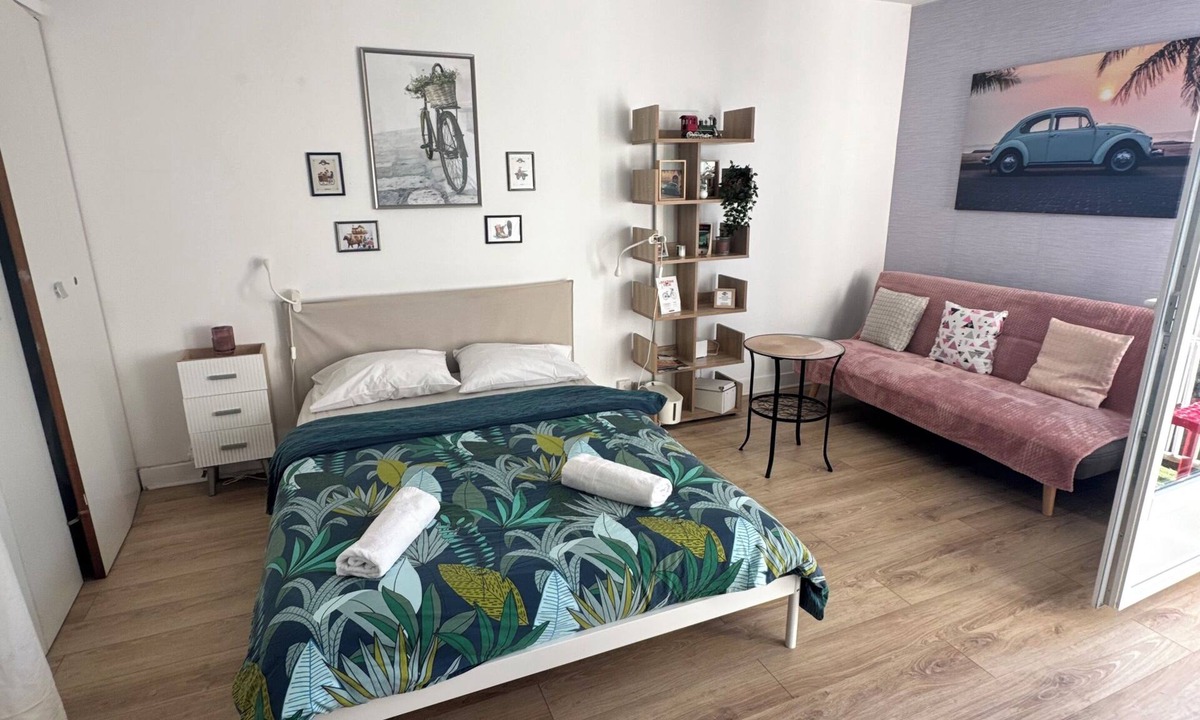 Vendome Apartment | City center studio