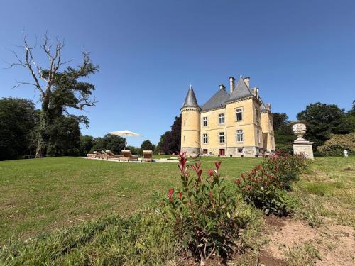 Saint-Vincent-sur-Oust Bed & Breakfast | Coin de Paix - Château de Launay