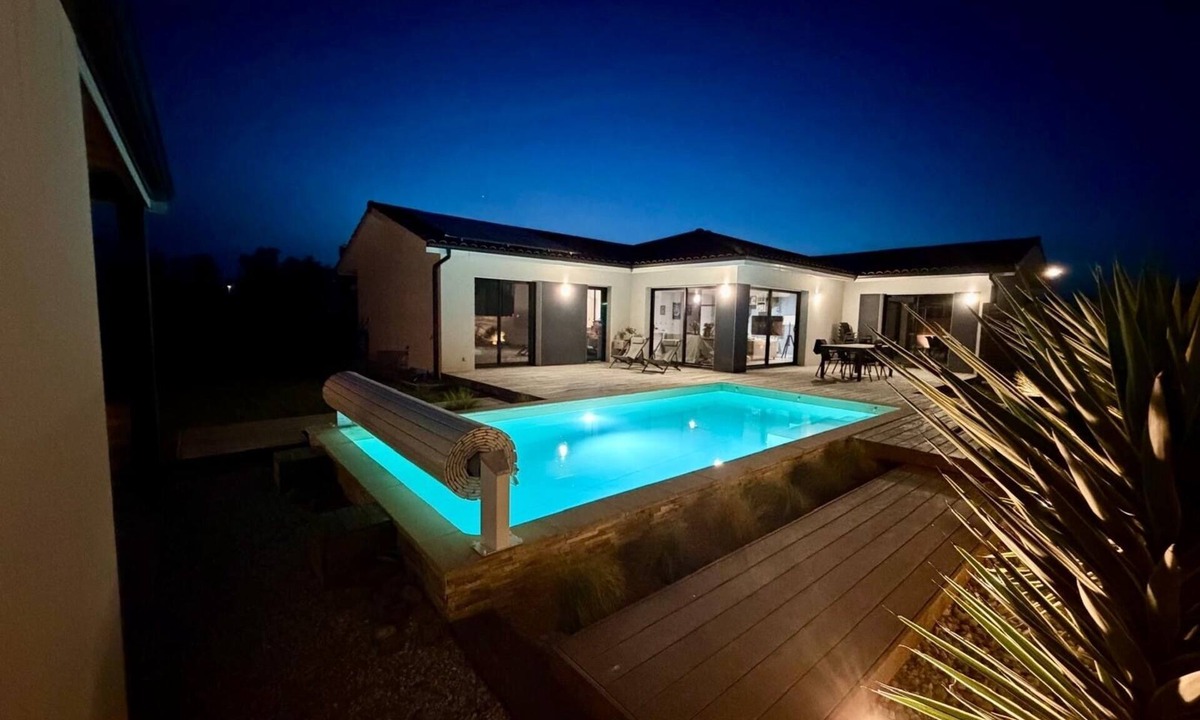 Saint-Vincent-de-Paul House | Comfortable villa with swimming pool, close to all amenities.