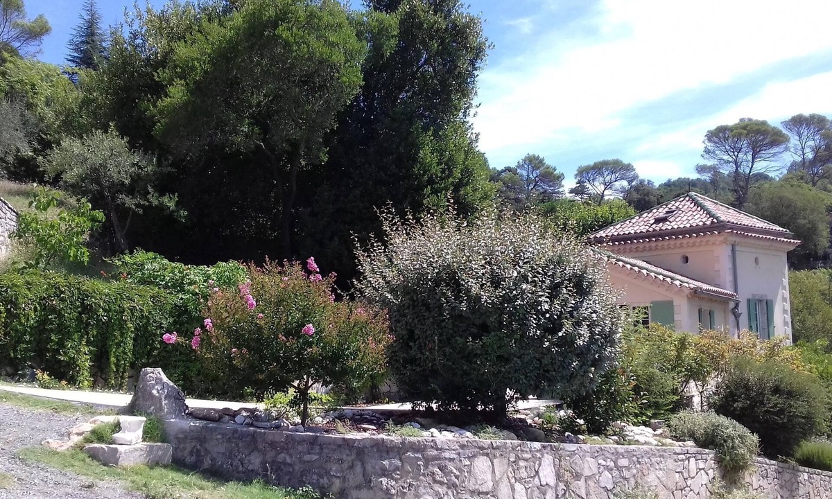 Anduze Cottage | Comfortable Gite with pool close to the city and the countryside