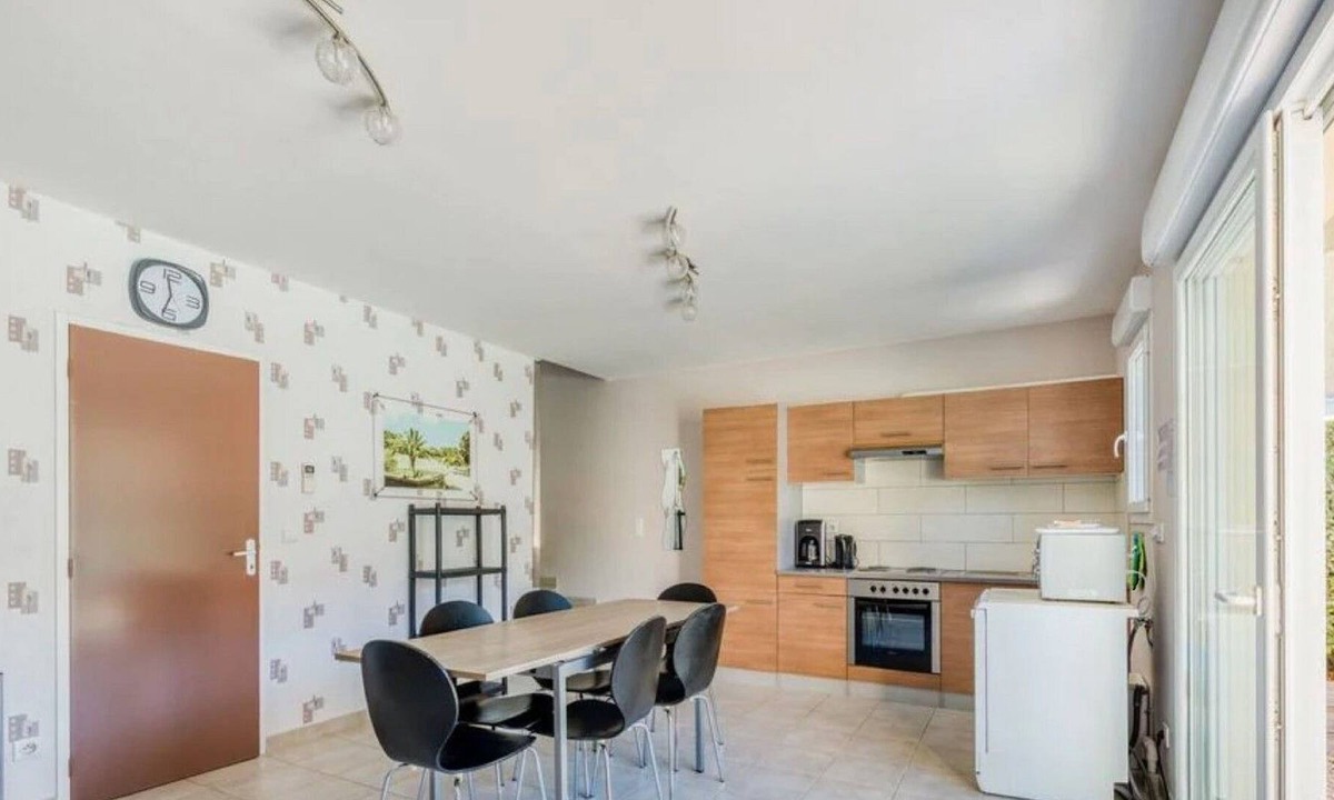 Gagnieres House | comfortable villa with shared pool on a private estate