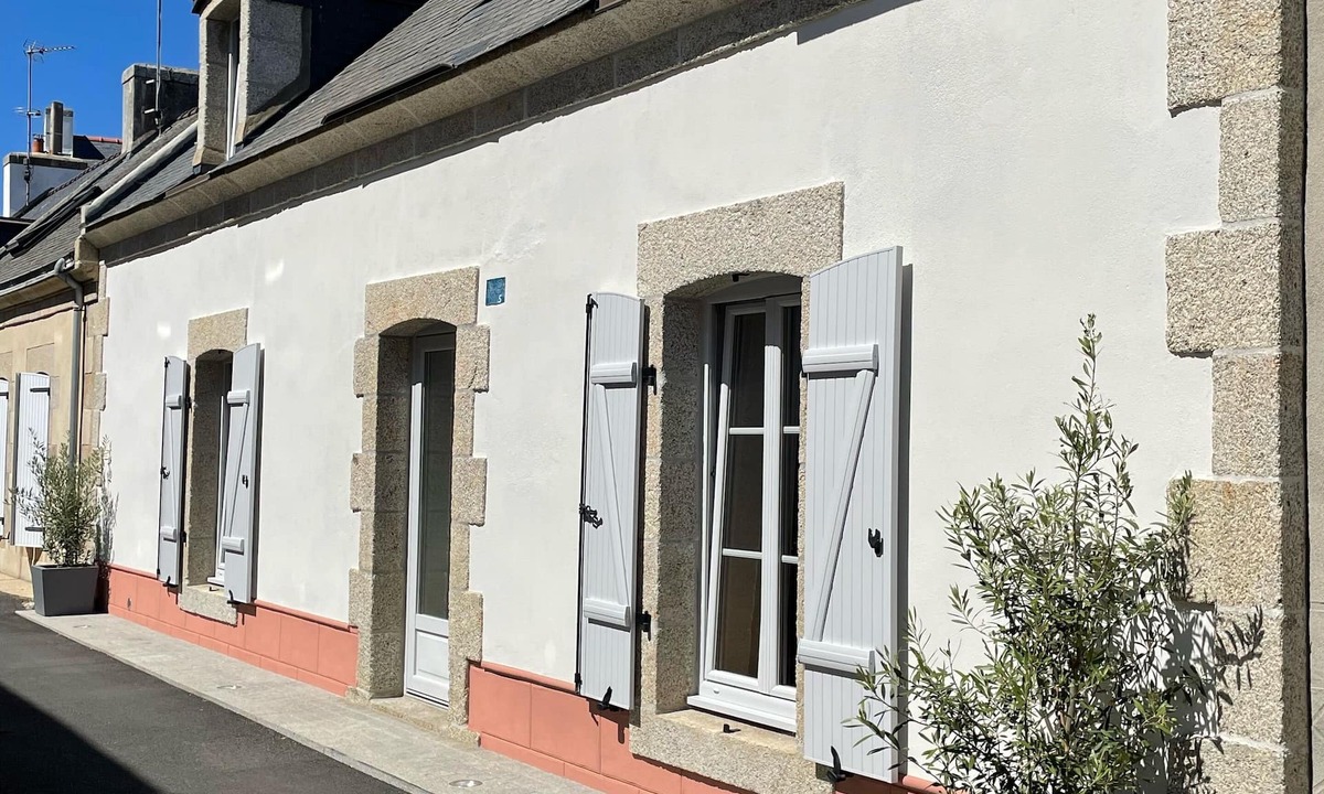 Treffiagat House | Completely renovated fisherman's house * 100 m from the beach *