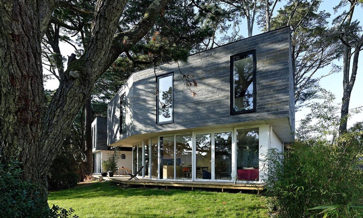Arradon House | Contemporary tree house, 5 minutes from the beach