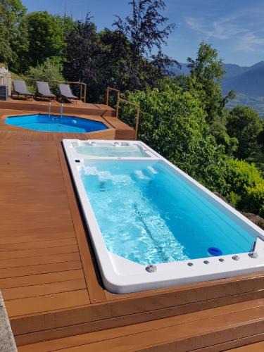 Apremont House | Coquette maison à la campagne avec Jacuzzi SPA nage et Piscine