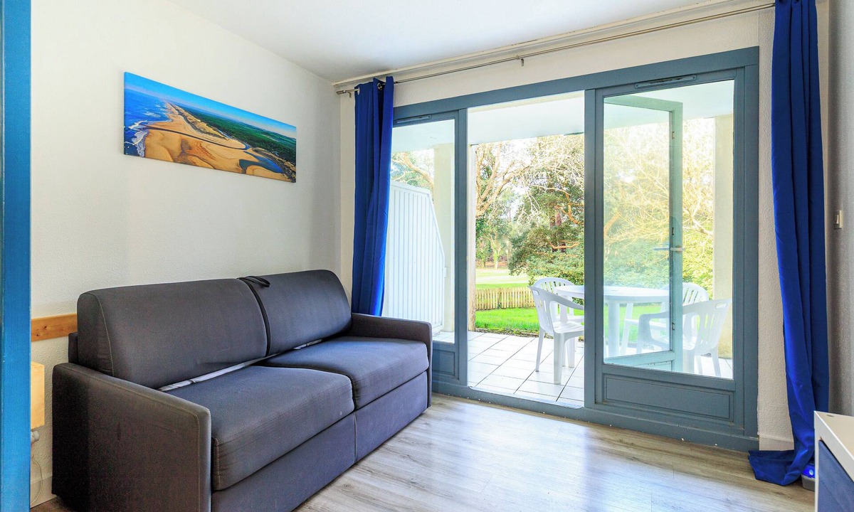 Moliets-et-Maa Apartment | Cosy studio in Moliets et Maa with private terrace, barbecue, ideal for 4 people