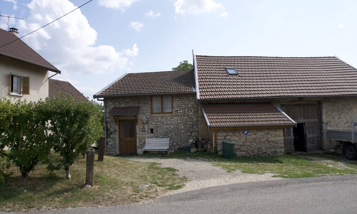 Benonces House | Cottage house bugey méridional Cascades Benonces 70km Lyon.