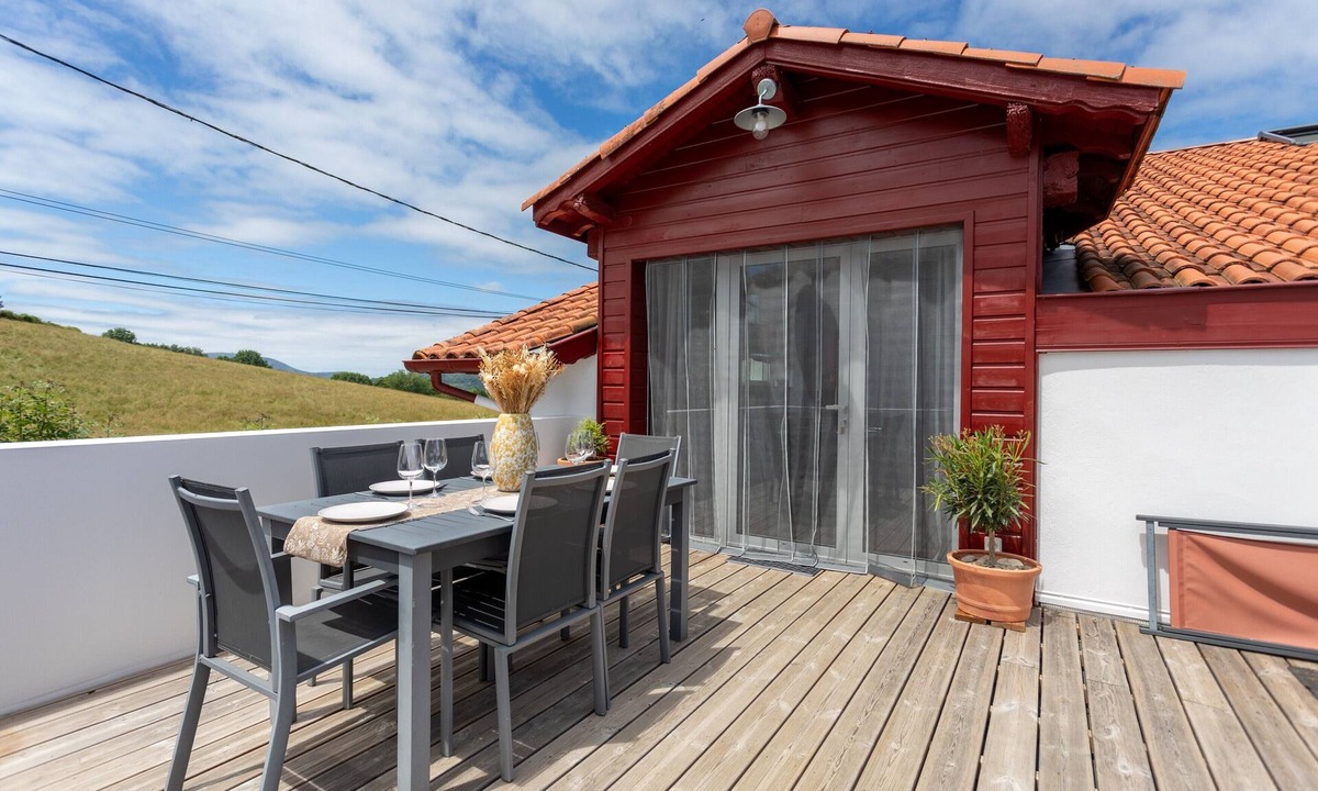Osses House | Cottage in the Basque Mountains with View, Wi-Fi and Air Conditioning