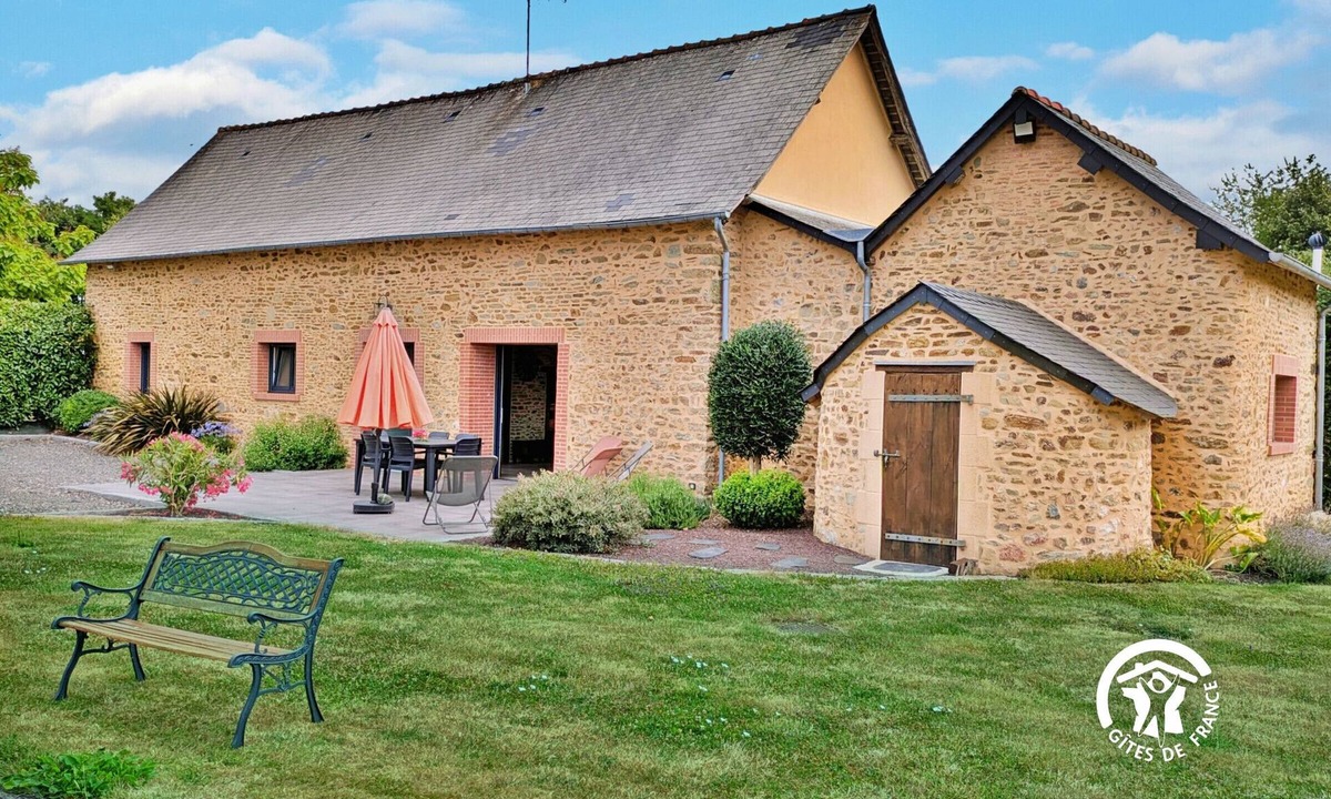 Cosse-le-Vivien Cottage | Cottage Nature & Comfort, 6 Pers., Accessible, Garden, Outdoor Games