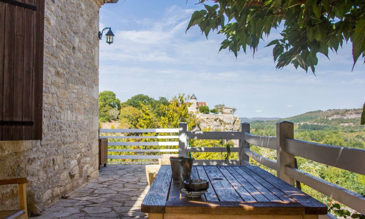 Lacave House | Country house with exceptional panorama