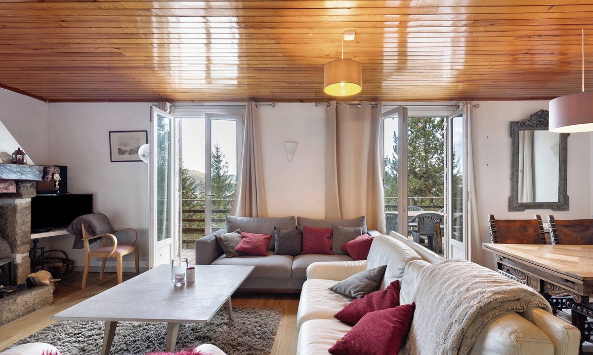 Les Angles Ski Chalet | Cozy 110 m² Chalet Edelweiss in Les Angles, sleeps 10, terrace with mountain view