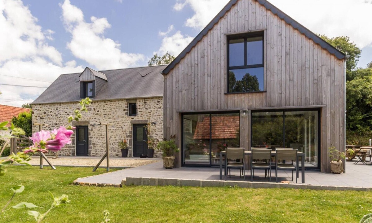 Les Moitiers-d'Allonne Cottage | Cozy house with garden, 4 bedrooms, PMR access, near a stream