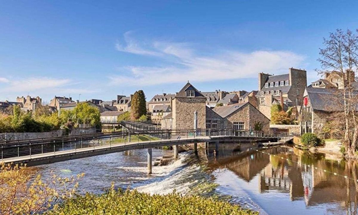 Guingamp Apartment | Cozy loft in the heart of Guingamp