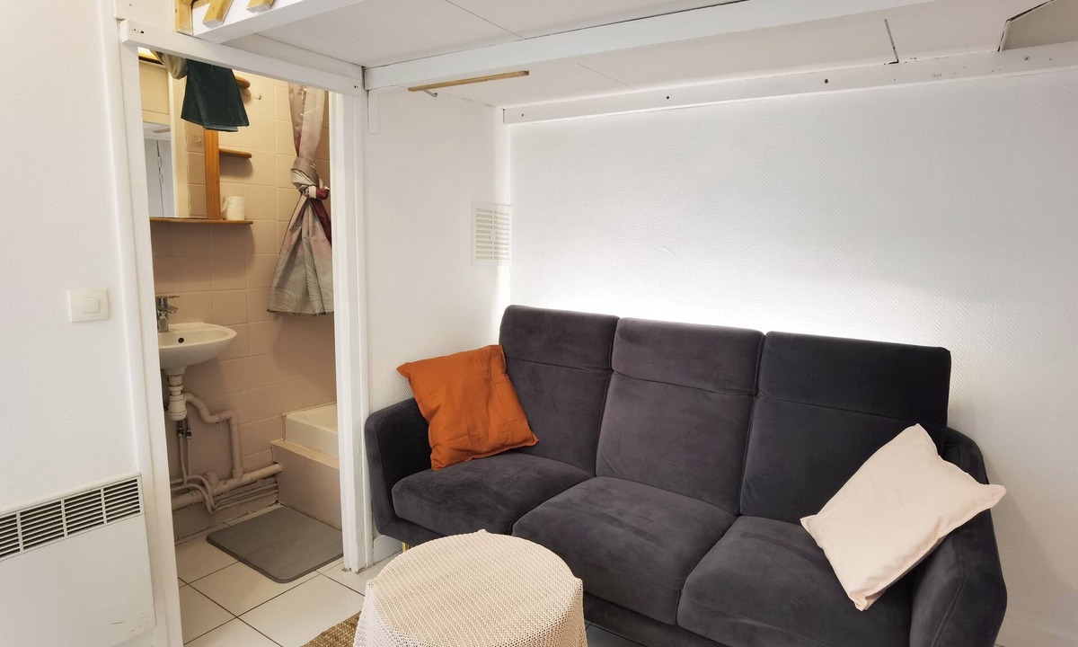 Riquet Stalingrad Apartment | Cozy Loft Studio Near Canal & Metro | in Paris 19e