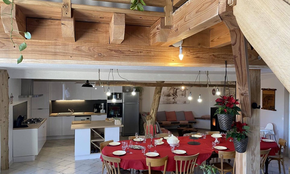 Blomard Cottage | Cozy rental in Blomard with shared pool and pet-friendly