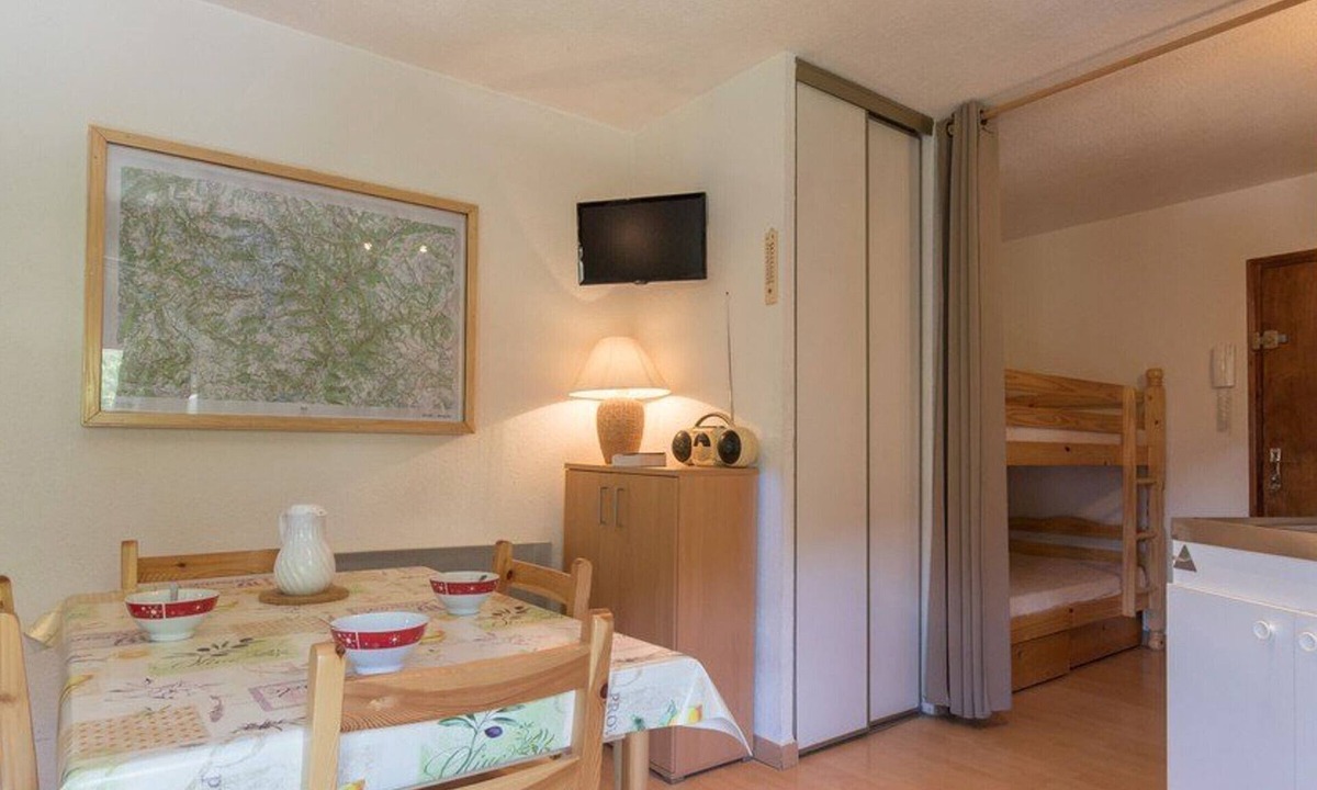 Chantemerle Apartment | Cozy Studio for 4 in Serre-Chevalier, Near Shops & Ski Slopes