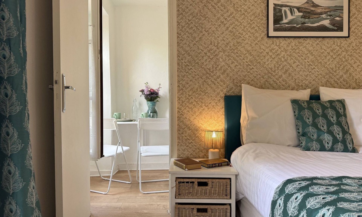Excideuil Apartment | Cozy Studio in Excideuil, pets welcome
