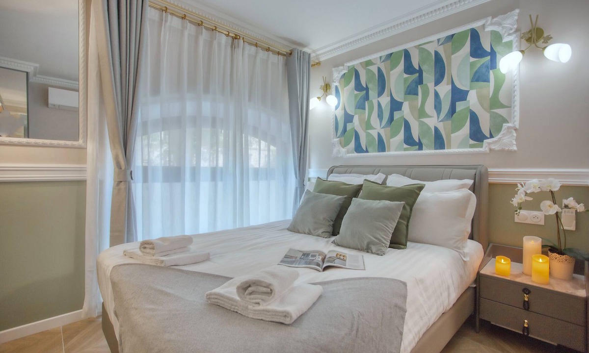 Quartier de la Roquette Apartment | Cozy Triplex 250m² 6BR Modern w/Aircon Modern-NEW