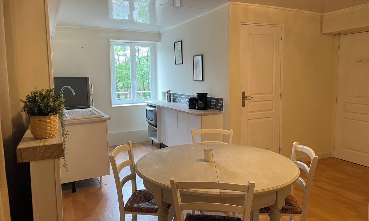 Saint-Pierre-la-Vieille Apartment | Cresme's Vacation Rentals