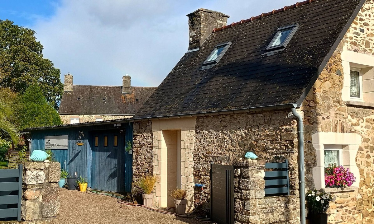 Quettehou House | Cute gîte close to the seaside and D-Day beaches for 2 people