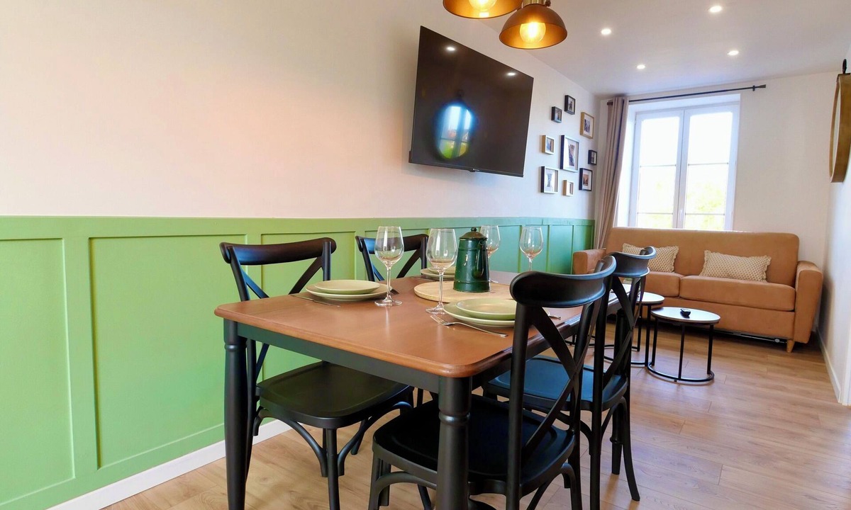 Carentan Apartment | D-DAY SUITES - carentanlocation.fr: LIBERTY Downtown/4 people/2 min from the train station