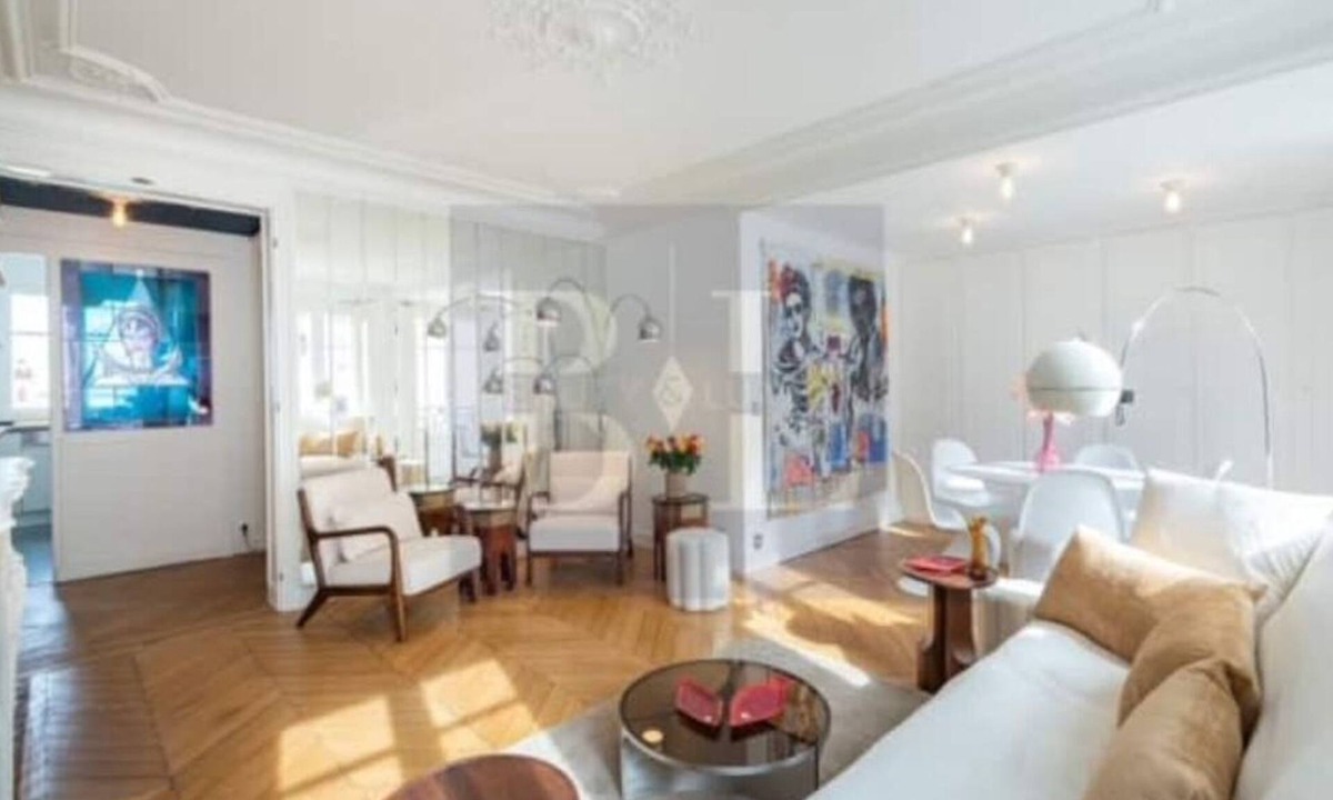Saint-Germain-des-Pres Apartment | Dauphine Lux 6emne arrondissement center of Saint Germain 2beds 1bath