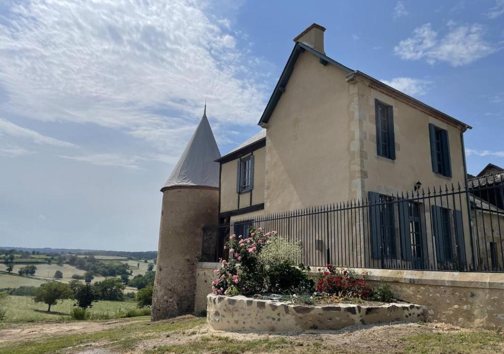 Vernusse House | Demeure de caractère avec animaux acceptés - FR-1-489-457