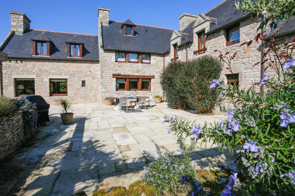 Saint-Cast-le-Guildo House | Demeure des Hauts Champs - à 800m de la plage de Pen Guen