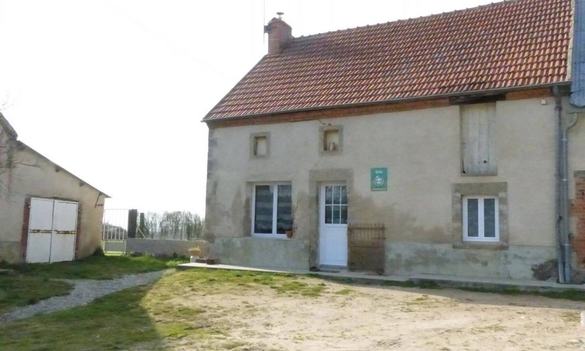 Saint-Genest Cottage | Detached cottage in Saint-Genest with enclosed garden and terrace