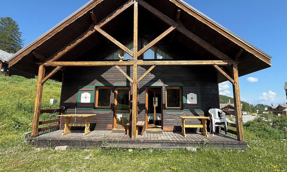 Risoul Ski Chalet | Deux chalets communicants sur les pistes – 10 pers – Risoul 1850