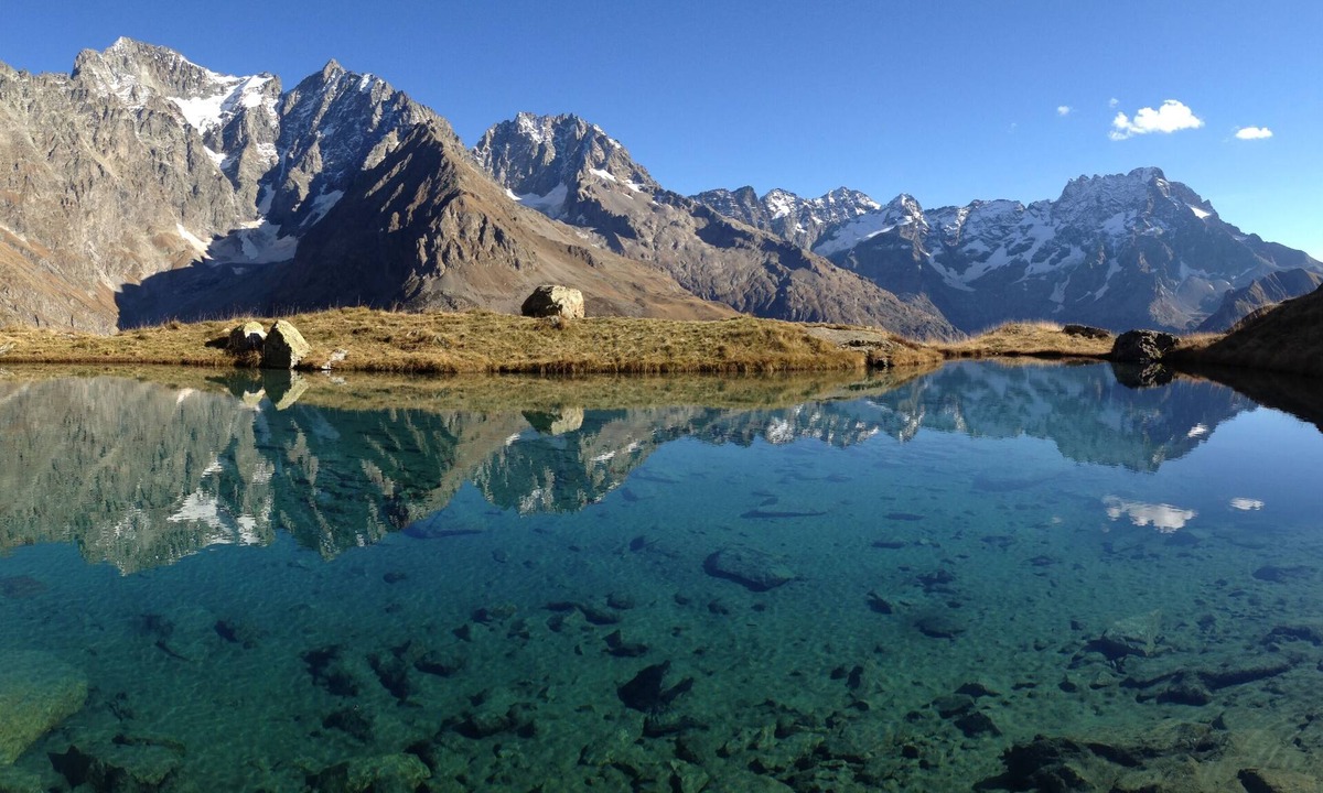 Saint-Jacques-en-Valgodemard Apartment | Discover the wildest valley of the Ecrins!