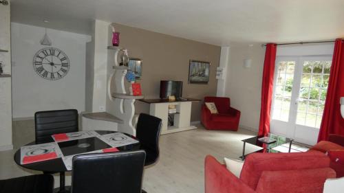 Meslan House | DMB - Domaine avec SPA