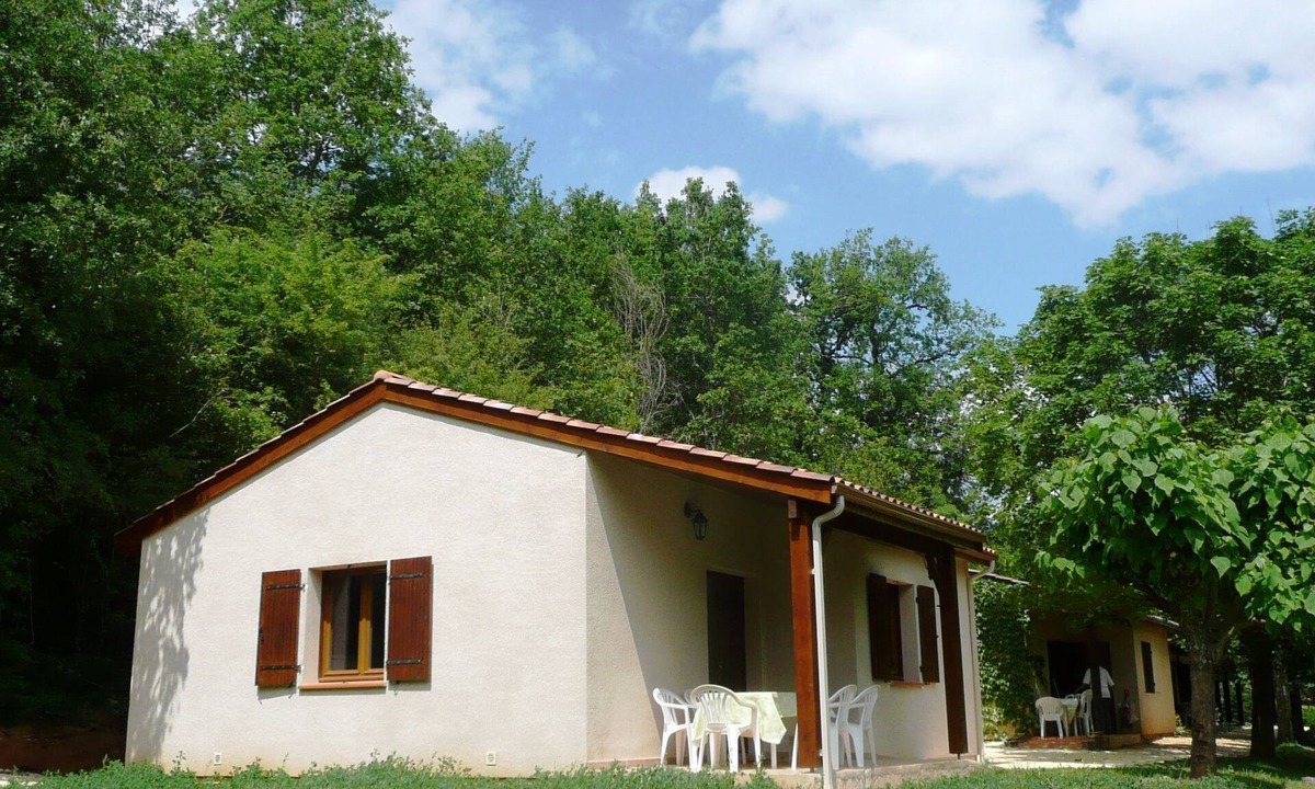 Gavaudun House | Domäne mit Jacuzzi by Interhome