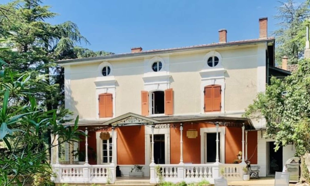 Vienne House | Domaine de Charme Avec Piscine