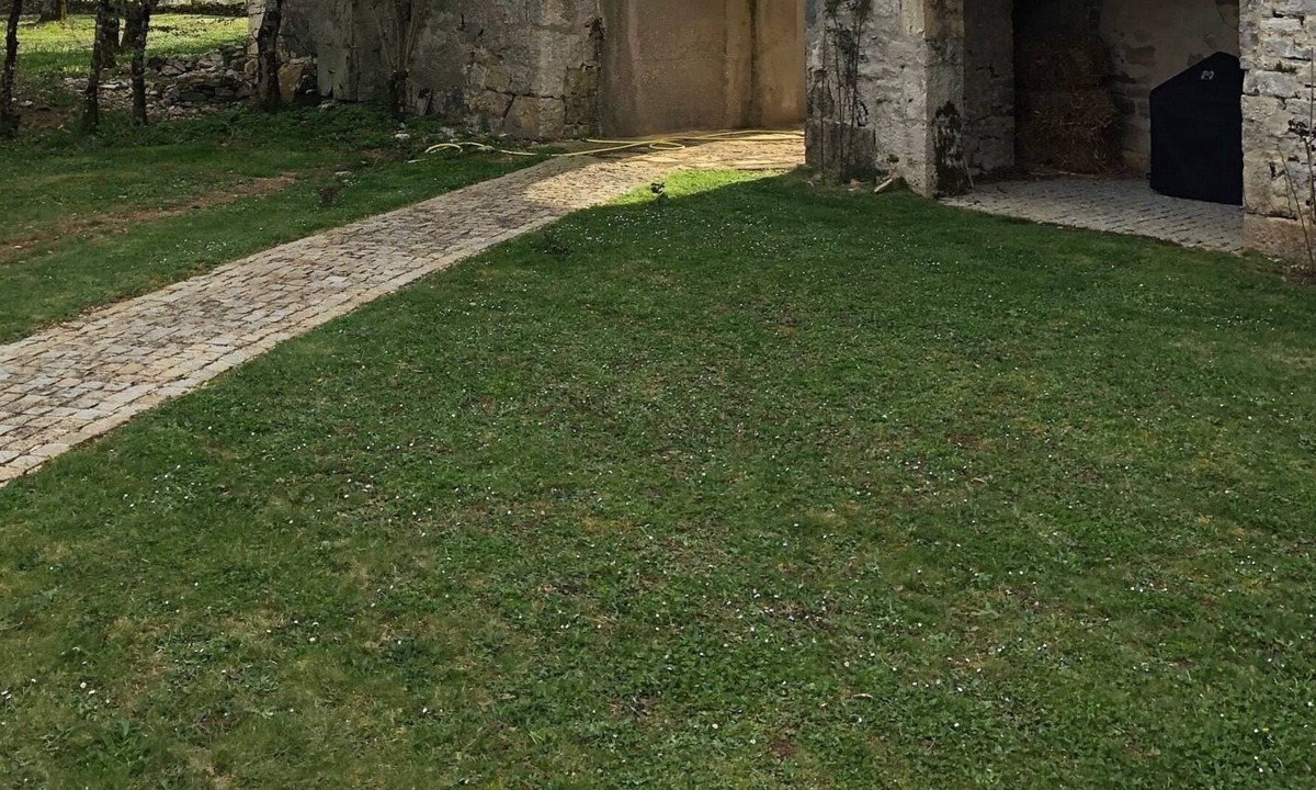 Caylus Bed & Breakfast | Domaine de Monplaisir, a prestigious place