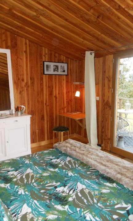 Dore-lʼEglise Bed & Breakfast | Domaine de Sault