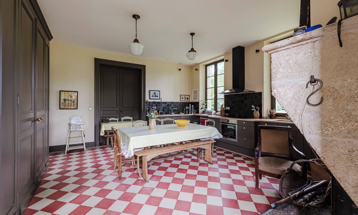 Sore Other | Domaine du Château de la Grotte, private access to the river, swimming pool, 6 bedrooms, 5 bathrooms