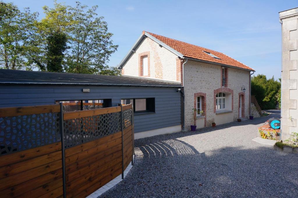 Saint-Florent-sur-Cher House | Domaine du Moulin à Vent - Gîte & SPA