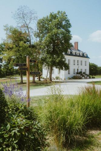 Chassy Hotel | Domaine Du Roncemay - Hôtel, Restaurants, Spa & Golf
