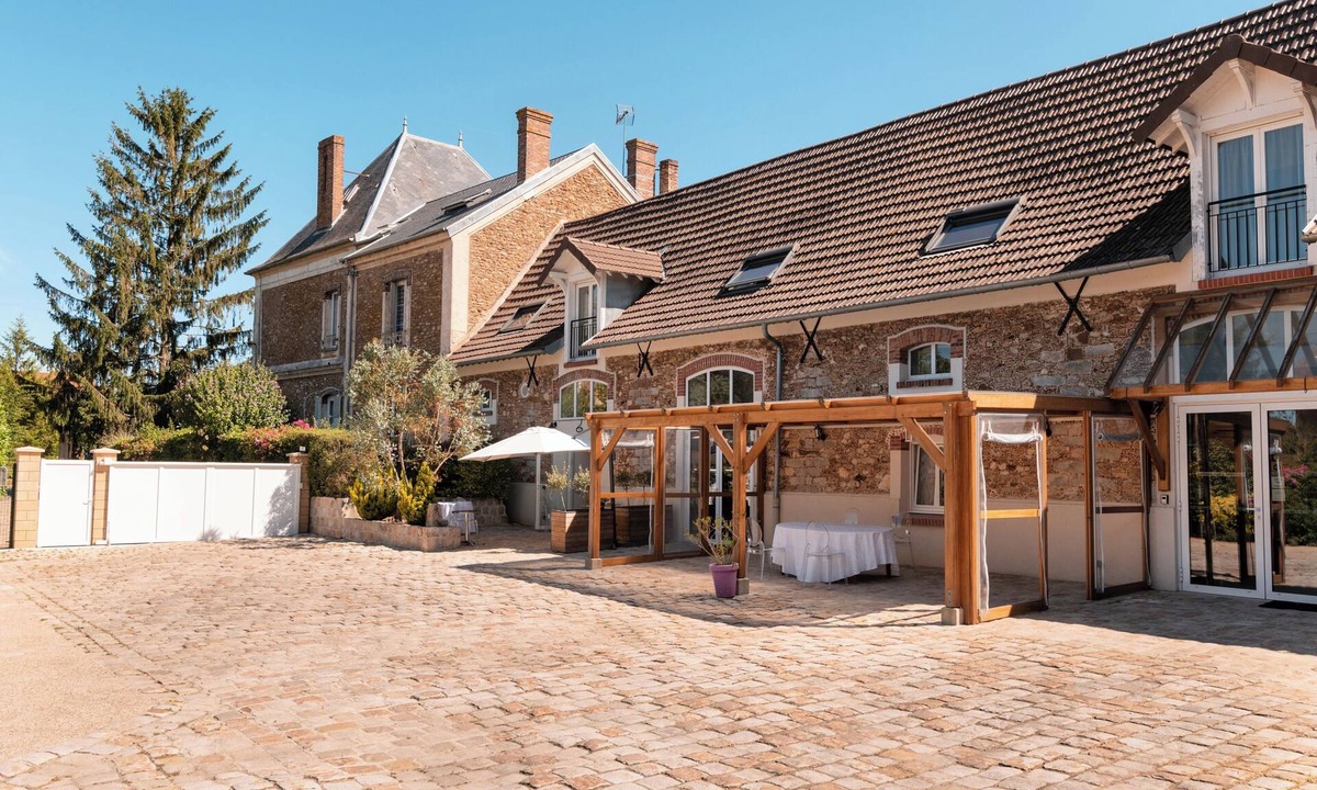 Saint-Fargeau-Ponthierry Bed & Breakfast | Domaine d'Auxonnettes | Chambres d'Hôtes et Gîtes - L&J évènements