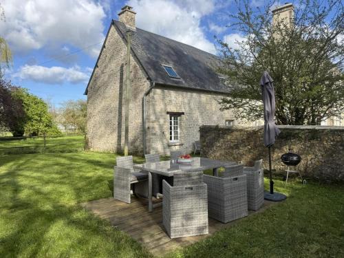 Saint-Come-du-Mont House | Domaine Saint Jean
