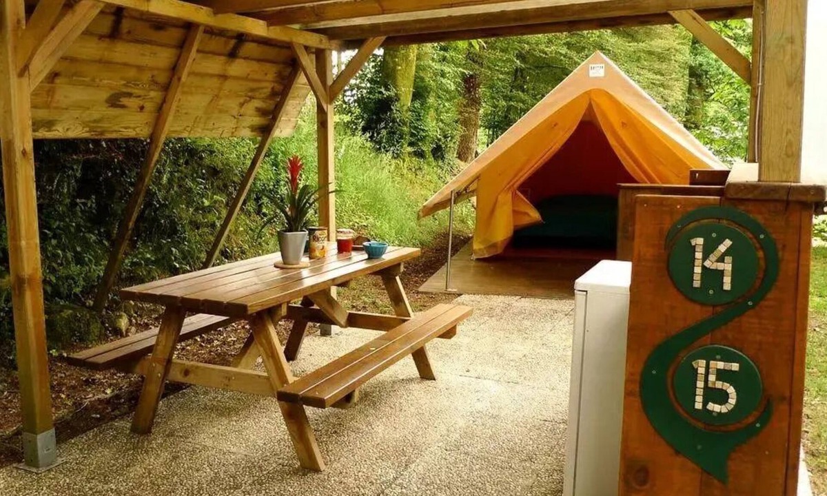 Inguiniel House | Double trek bungalow sleeps 4