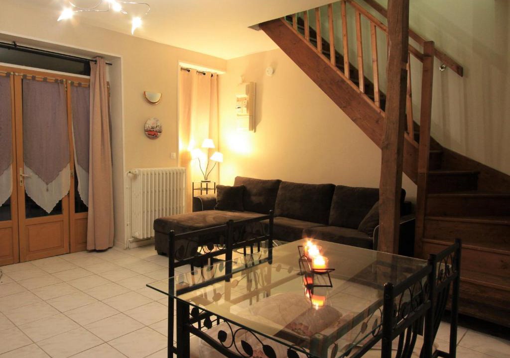 Lorcy Apartment | Duplex Confortable avec Équipements Modernes à 20min de Montargis et Pithiviers - FR-1-590-175